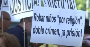 pancarta bebes robados